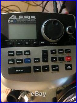 Alesis DM8 Pro Kit 8 piece electric drum set with p-902 double bass pedal