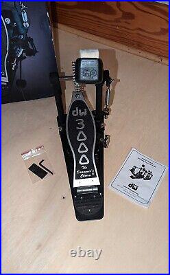 DW 3000 Bass Drum Single Pedal The Drummers Choice Double Chain SHIPS FAST