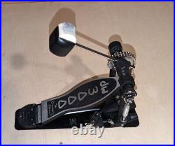 DW 3000 Bass Drum Single Pedal The Drummers Choice Double Chain SHIPS FAST