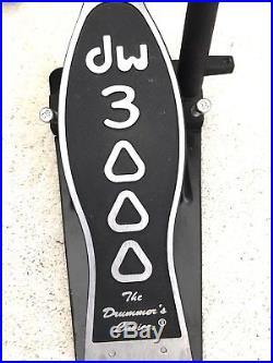 DW 3000 Double Bass Drum Pedal (Used -Included all pieces-)