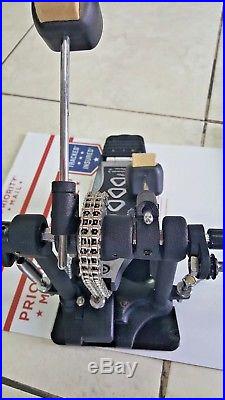 DW 3000 Double Bass Drum Pedal used