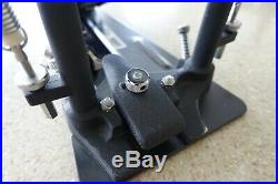 DW 3000 Series Double Bass Drum Pedal, EXTREMELY CLEAN and Very LITTLE USE