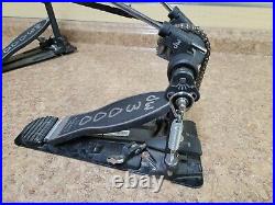 DW 3000 Series Double Bass Drum Pedal Pre-owned Free Shipping