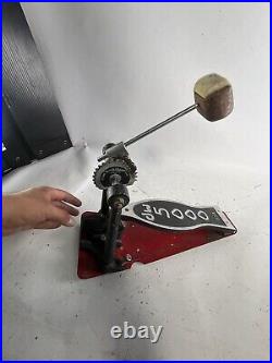 DW 5000 Accelerator Single Bass Drum Pedal FAIR CONDITION SEE VIDEO DW 5000 Accelerator Single Bass Drum Pedal FAIR CONDITION SEE VIDEO