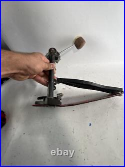 DW 5000 Accelerator Single Bass Drum Pedal FAIR CONDITION SEE VIDEO DW 5000 Accelerator Single Bass Drum Pedal FAIR CONDITION SEE VIDEO