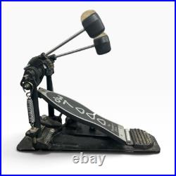 DW 7000 Double Bass Master Primary Kick Drum Pedal with 2 Beaters Instrument