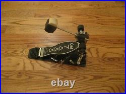 DW 7000 Heavy Duty Bass Drum Pedal, Dual Chain Drive, DW Beater, Key/Tool