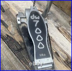DW 7000 (MPN 7000) Double Chain Drive Double Pedal for Bass Drum