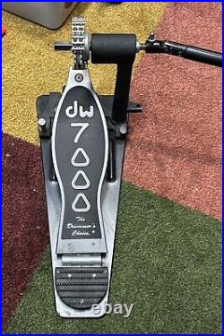 DW 7000 Series Double Pedal Bass Drum Kick / Chain Drive Different Bar