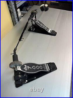 DW 7000 double bass kick drum pedals