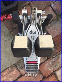 DW 9002 (Drum Workshop) 9000 Series Double Bass Drum Pedal with Case
