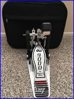 DW 9002 Series Double Bass Drum Pedal great condition