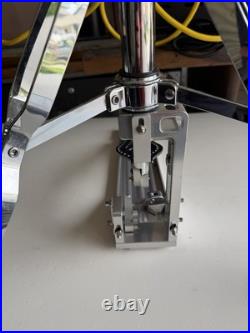 DW Drive Drive two legged Hi-Hat stand