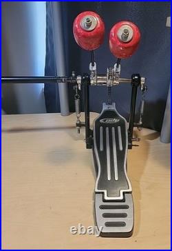 PDP By Pacific Single Chain Driven Double Pedal With Link & Wood Beaters #2Z10
