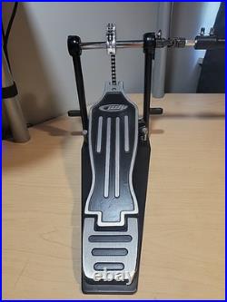 PDP By Pacific Single Chain Driven Double Pedal With Link & Wood Beaters #2Z10