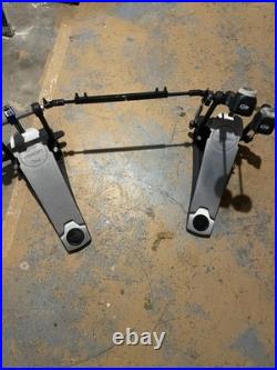 PDP DW Concept Chain Drive Double Bass Drum Pedal with Extended Footboard PDP DW Concept Chain Drive Double Bass Drum Pedal with Extended Footboard