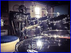 PDP FS SERIES 7 piece drum set with DW2000 double kick pedal
