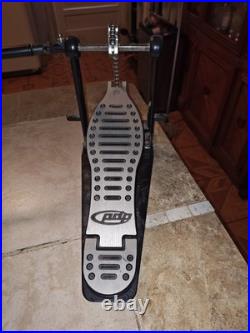 PDP Series 400 Lefty Double Bass Kick Pedal PDP Series 400 Lefty Double Bass Kick Pedal