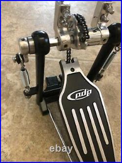 PDP by DW DP402 Double Bass Drum Pedal Chain-Drive Pacific Drums Left Handed