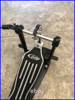 PDP by DW DP402 Double Bass Drum Pedal Chain-Drive Pacific Drums Left Handed