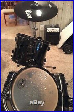PEARL 8 Piece Drum Set withZildjan Cymbals, Stool, Double Bass Pedal Used-Mint