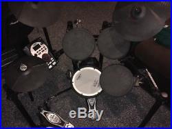 Roland TD 11 ELECTRONIC DRUMSET With IRON COBRA DOUBLE PEDAL