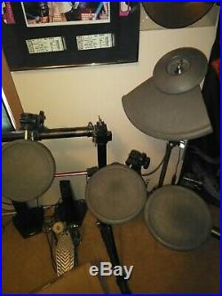 Yamaha DTX Electric Drum Set 2.0 double bass with high hat pedal with manual